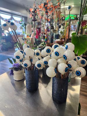 EYEBALL PLANT STAKE