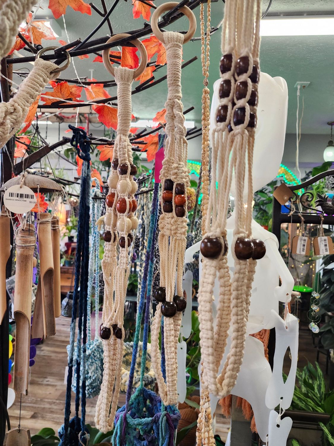 MACRAME PLANT HANGER - NATURAL BEAD