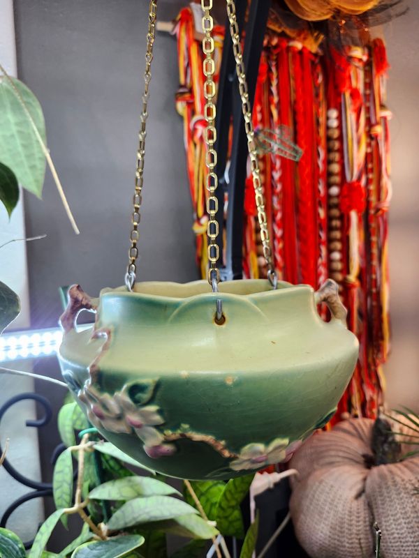 VINTAGE POTTERY HANGING POT