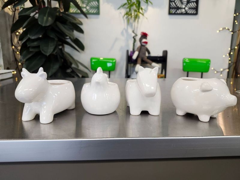 CERAMIC FARM ANIMAL