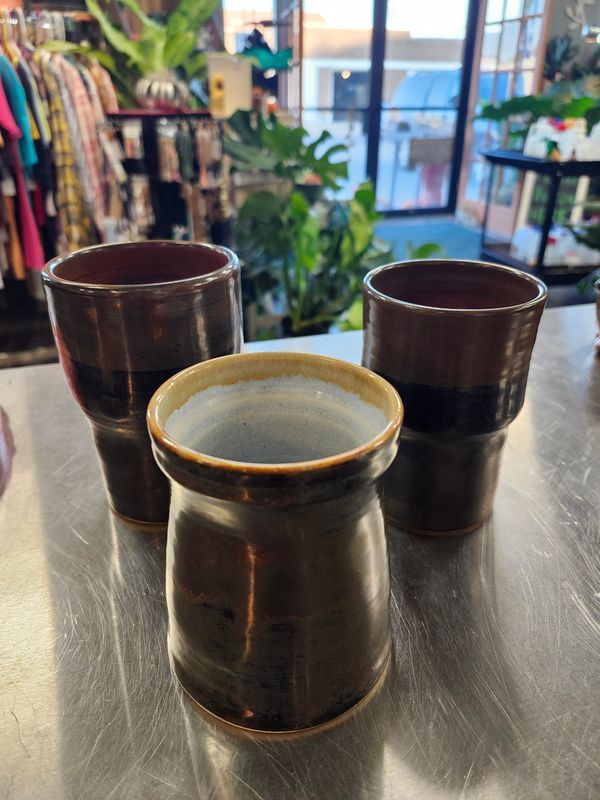 POTTERY - BLUE BROWN ASST