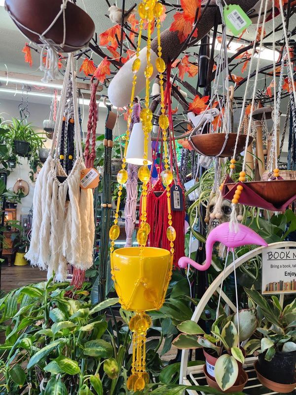 VINTAGE BEADED PLANT HANGER - YELLOW