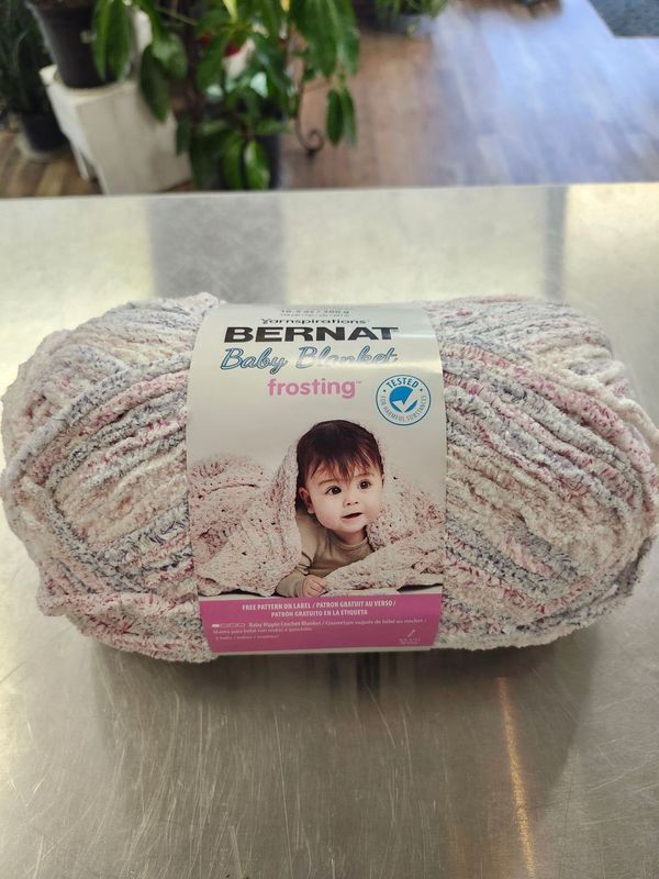 BERNAT BLANKET FROSTING &quot;LILAC&quot;