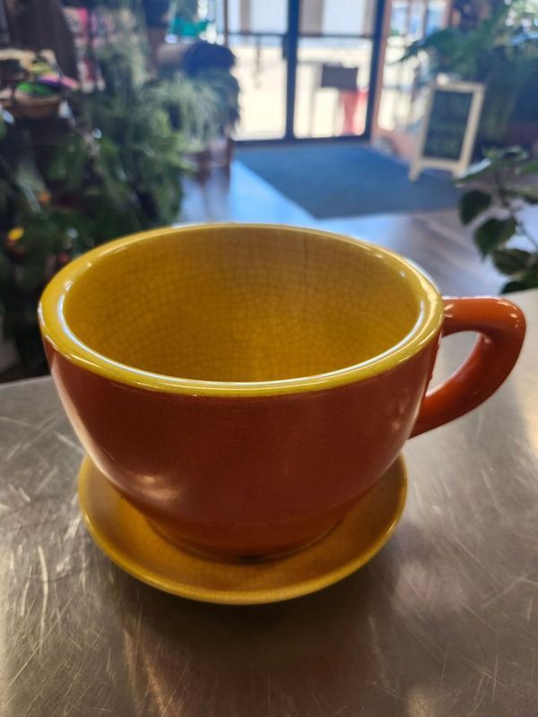 TEA POT - ORANGE/YELLOW