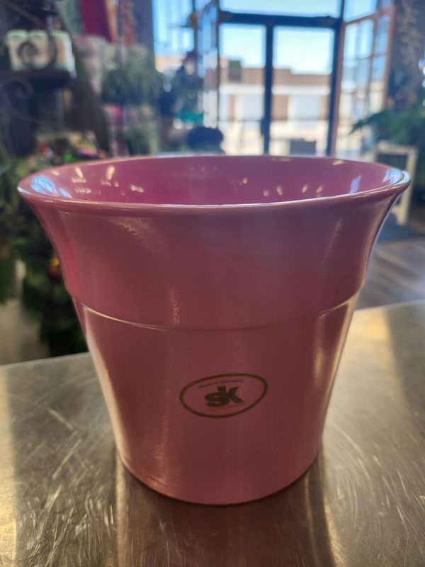VINTAGE CERAMIC POT 7&quot;