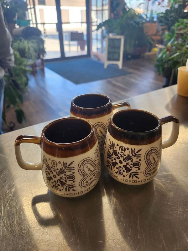 JAPANESE MUG - BROWN