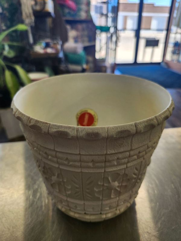 VINTAGE POT 7&quot; - WHITE FLORAL W/DRAIN
