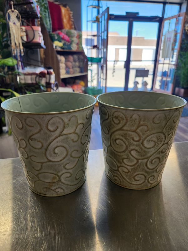 TIN POT 6&quot; - ASST