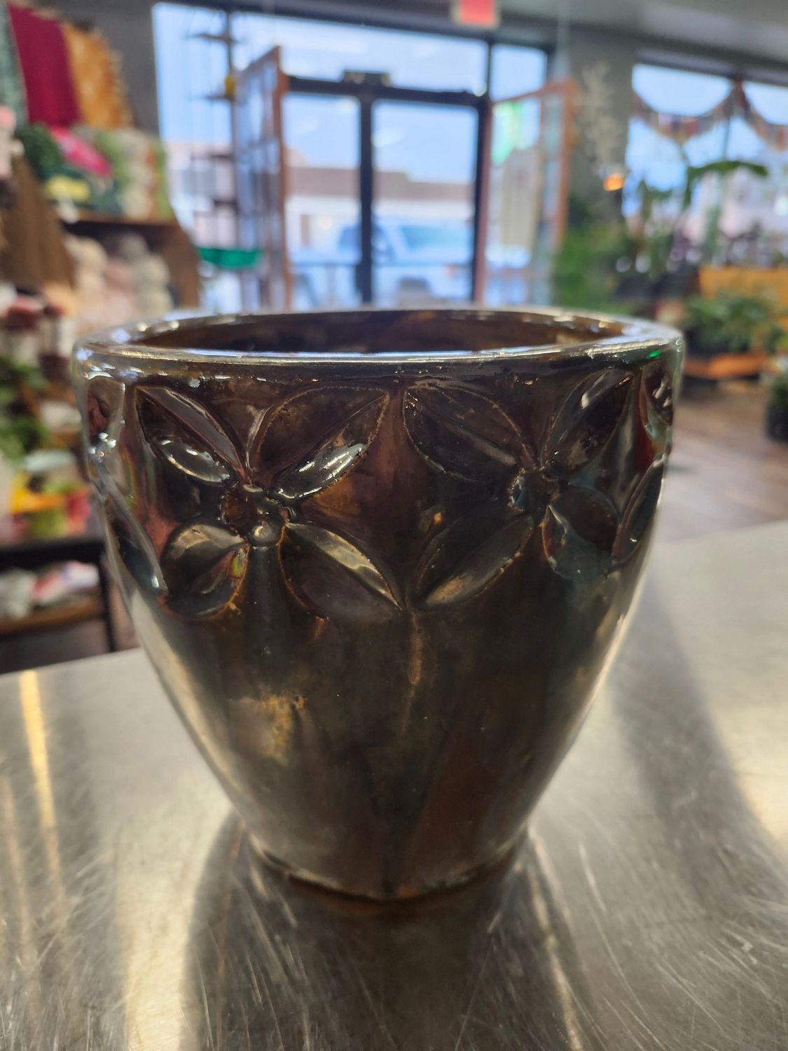 CERAMIC POT W DRAIN 7&quot;