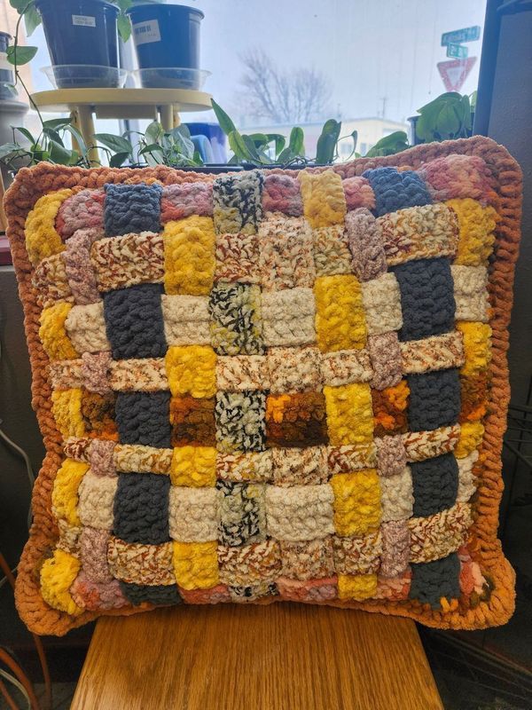 SCRAP CROCHET PILLOW