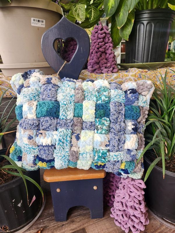 SCRAP CROCHET PILLOW - SM