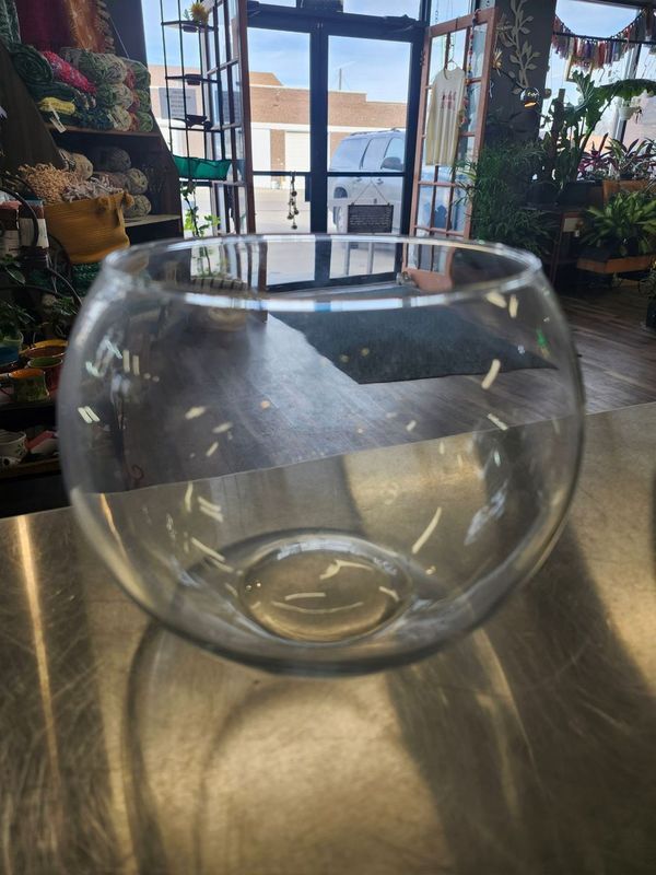 GLASS FISHBOWL