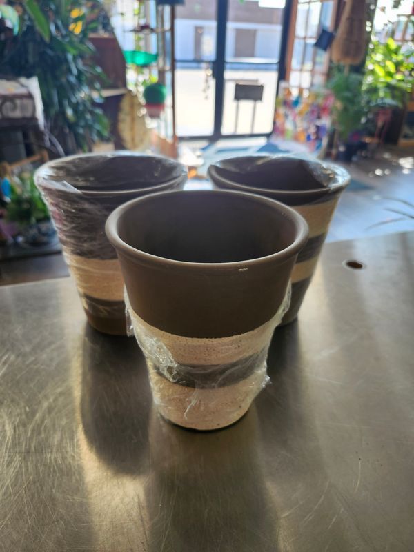 CERAMIC POT W/DRAIN 5.5&quot;