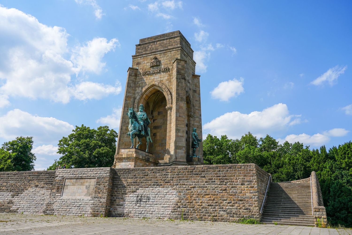 28.06.2025: Hohensyburg, Ardeygebirge mit Teufelskanzel, 44265 Dortmund