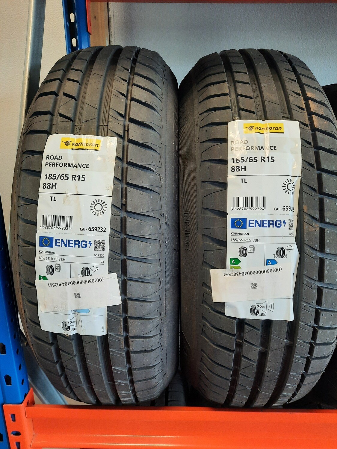 185/65R15 88H DEUX PNEUMATIQUES KORMORAN POSE/EQUILIBRE/VALVE