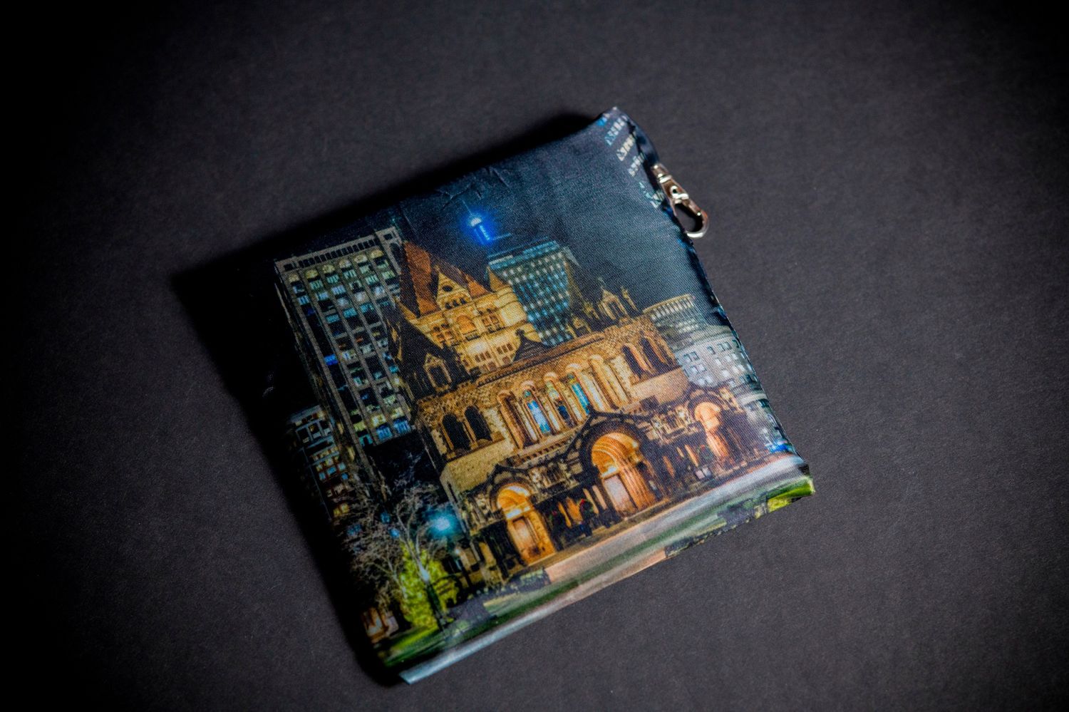 Tote | Trinity Exterior Night | [MPB04]
