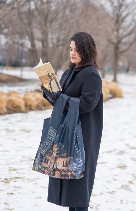 Tote | Trinity Exterior Night | [MPB04]