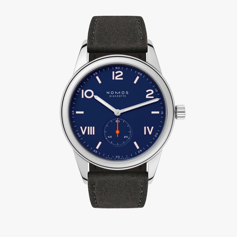 NOMOS Club Campus night sky