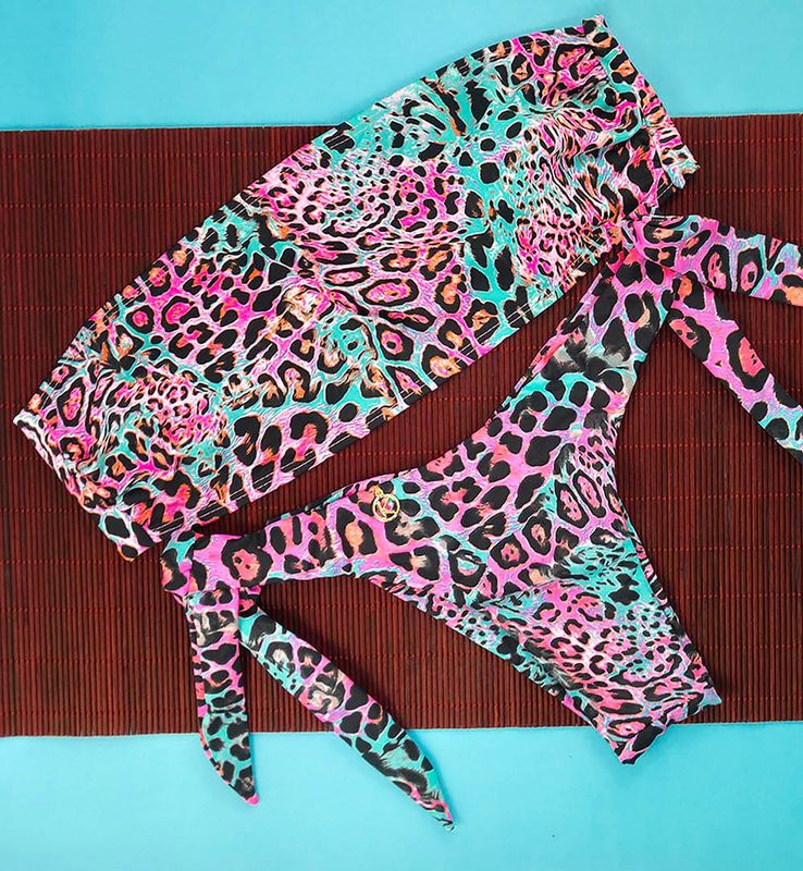 Conjunto de Bikini | Top Strapless, Tanga de Lazos Anchos | Bikini Brasileño | Tela Leopardo Mixto | Faixa y Mora KiniBi 