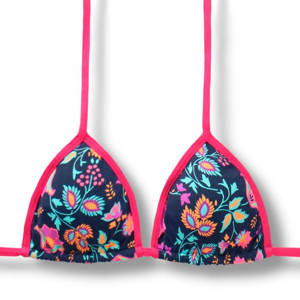 Mara Bosque  with Pink Top | Triangle