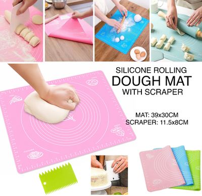 Dough Mat With Zigzag Scraper