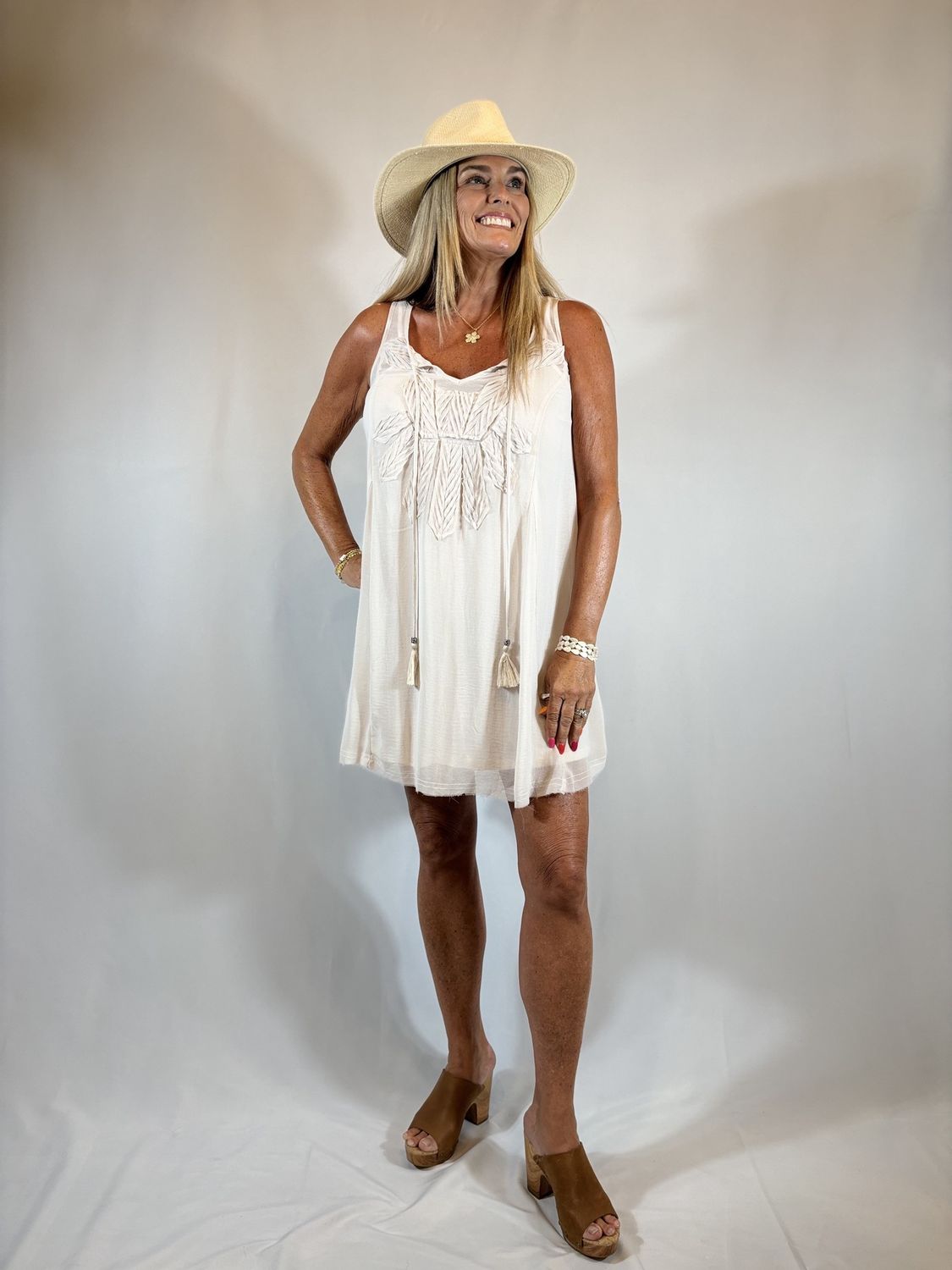 CHIFFON SLEEVELESS DRESS W/CUTOUT KEYHOLE TIE FRONT &amp; LINING