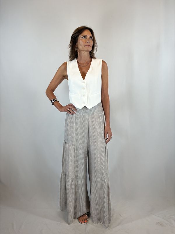 GRAY PRINT SMOCKING WIDE TIERED PANTS