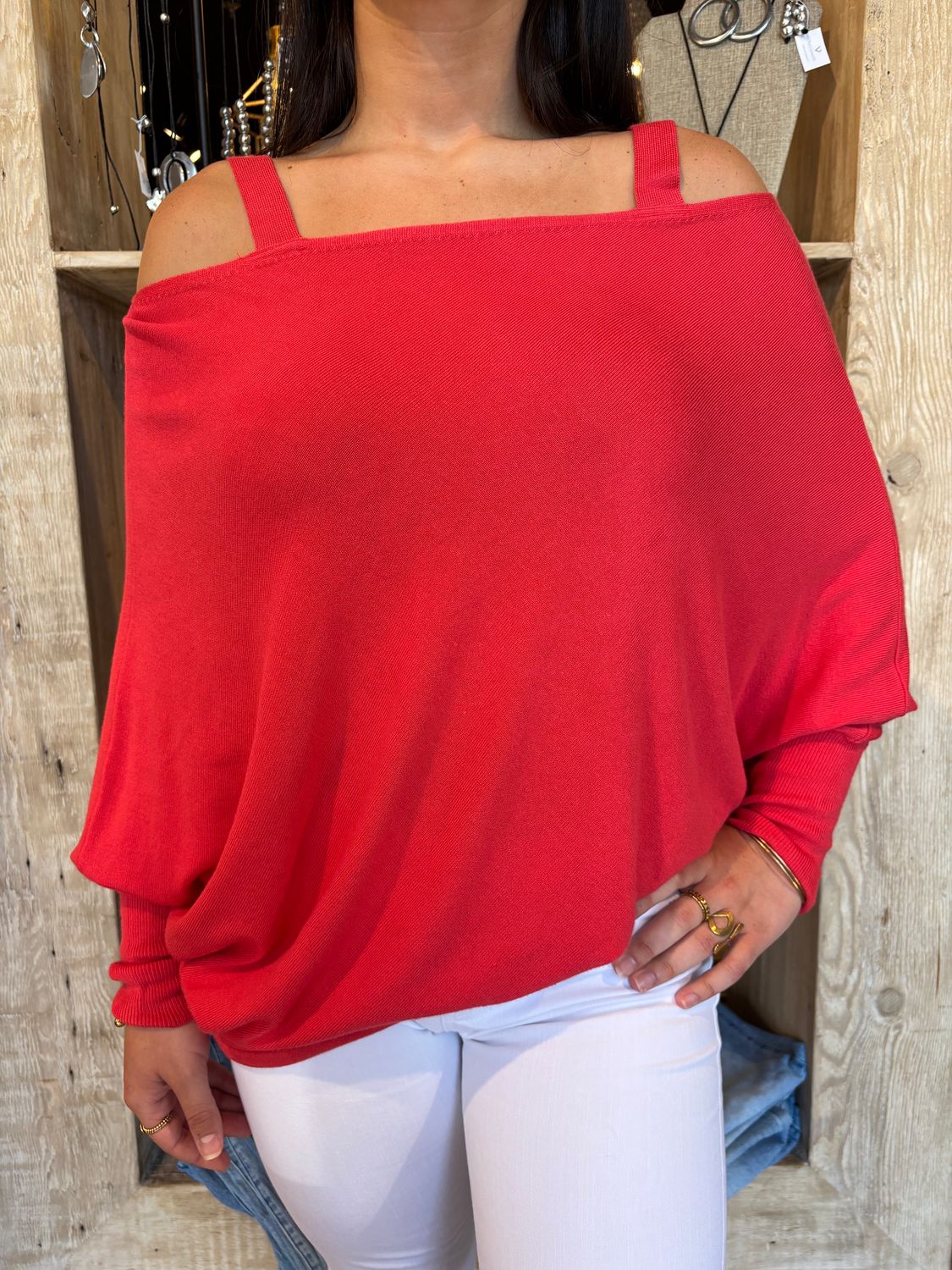 COLD SHOULDER TOP L/S