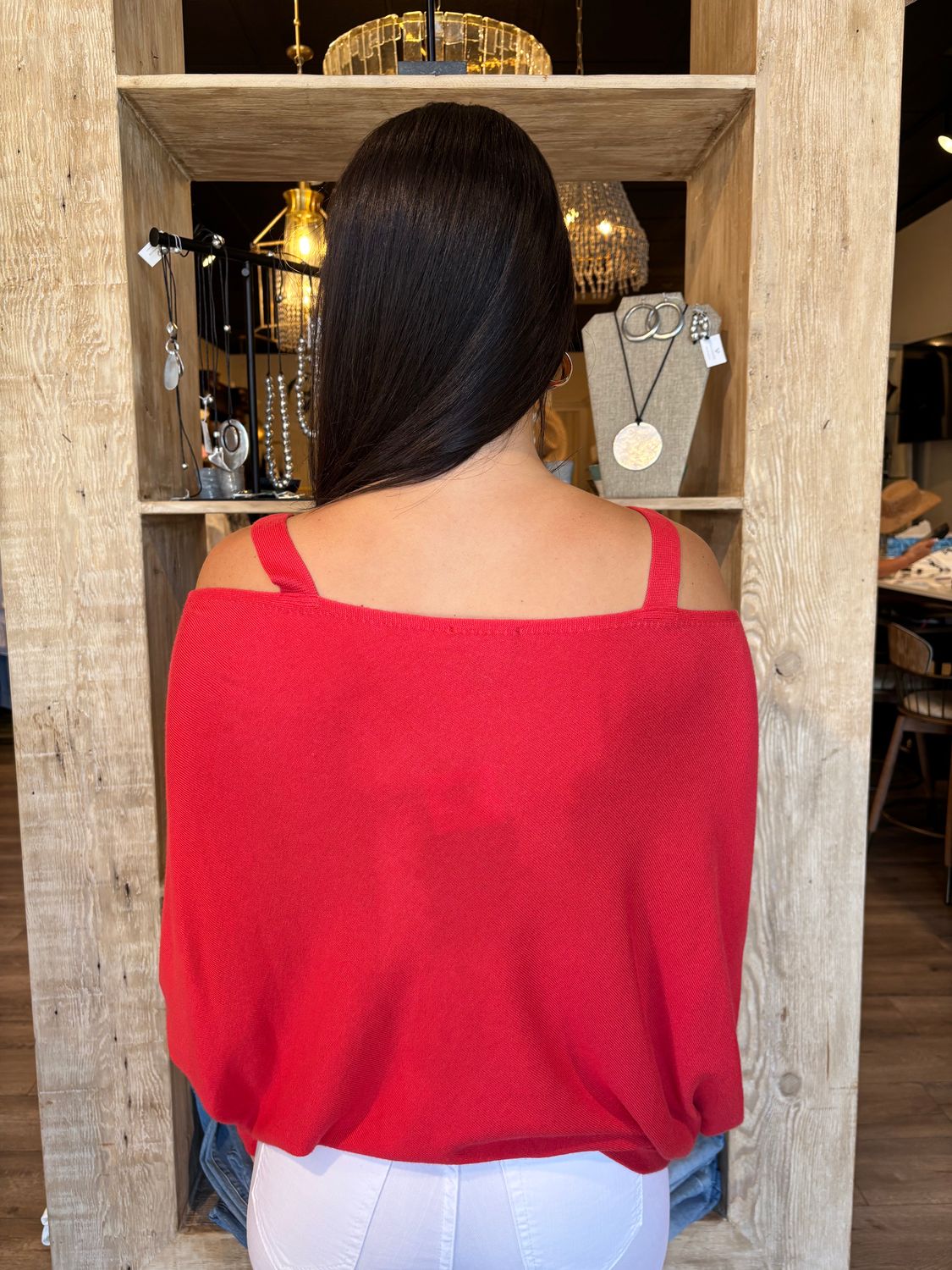 COLD SHOULDER TOP L/S