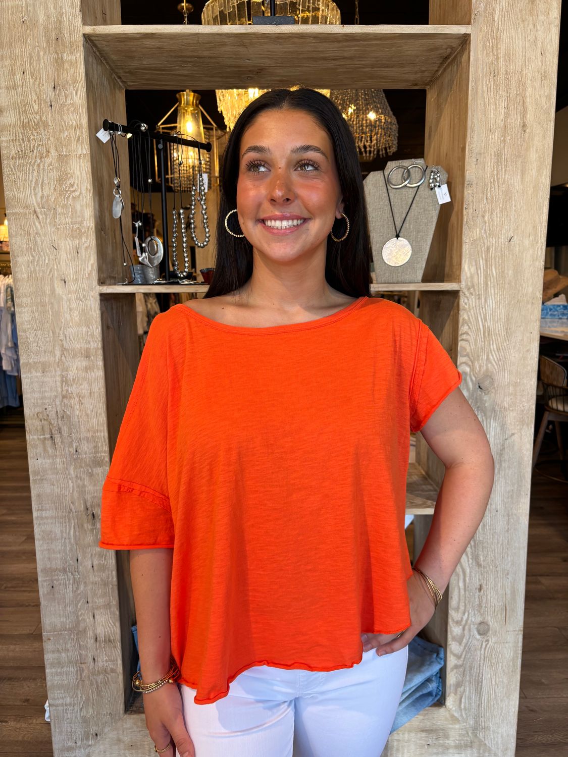 LIGHTWEIGHT  RELAXED FIT TEE