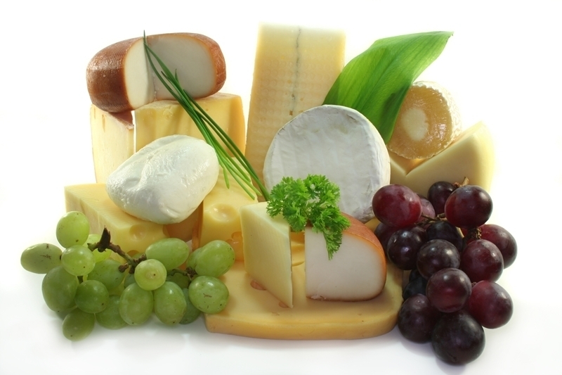 Fromages Fins (3), fruits et biscottes