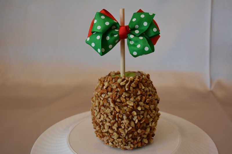Baby Croc Pecan Dipped Apple