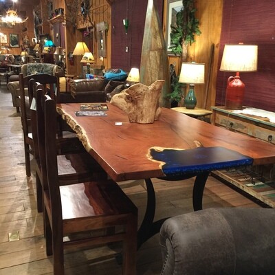 SHOWROOM  SPECIALS