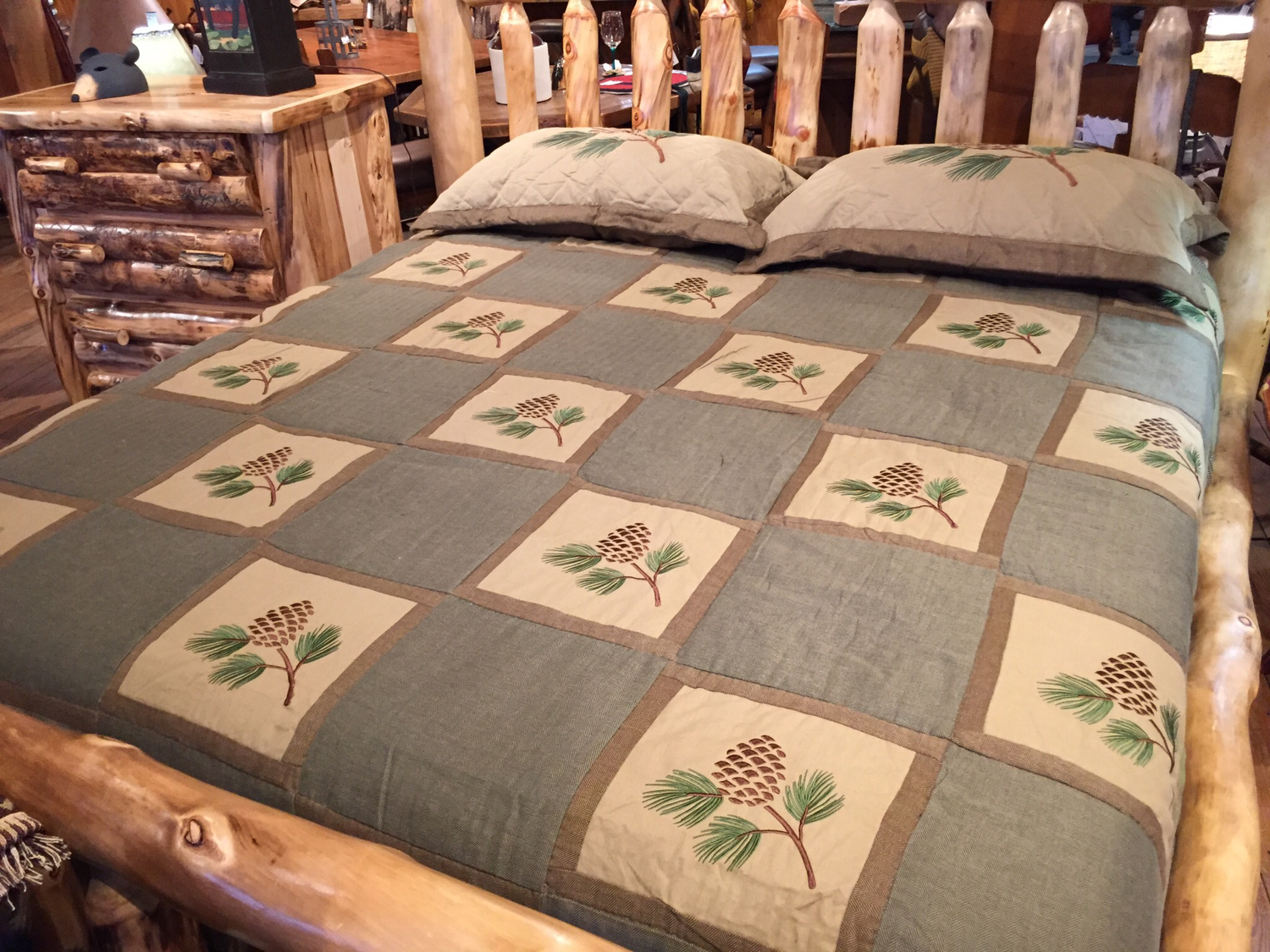 Pineview King Quilt