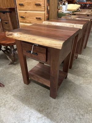 1 Drawer Nightstand Walnut