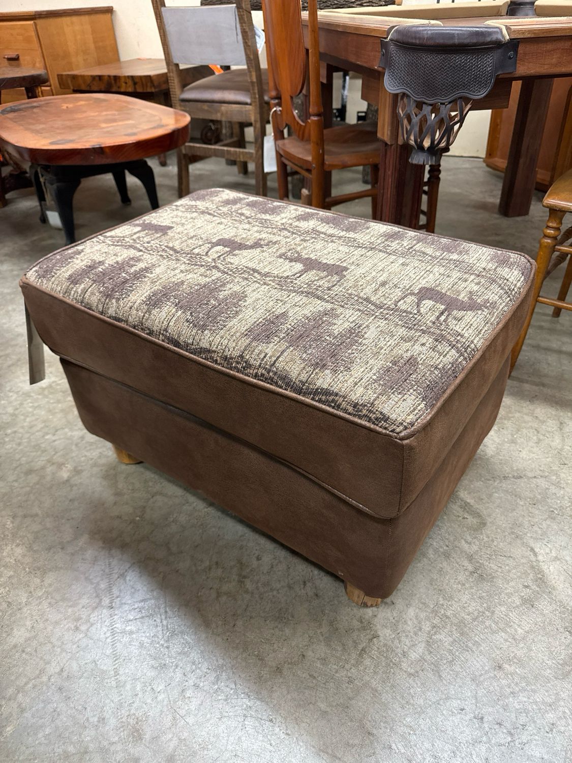 Aspen Ottoman