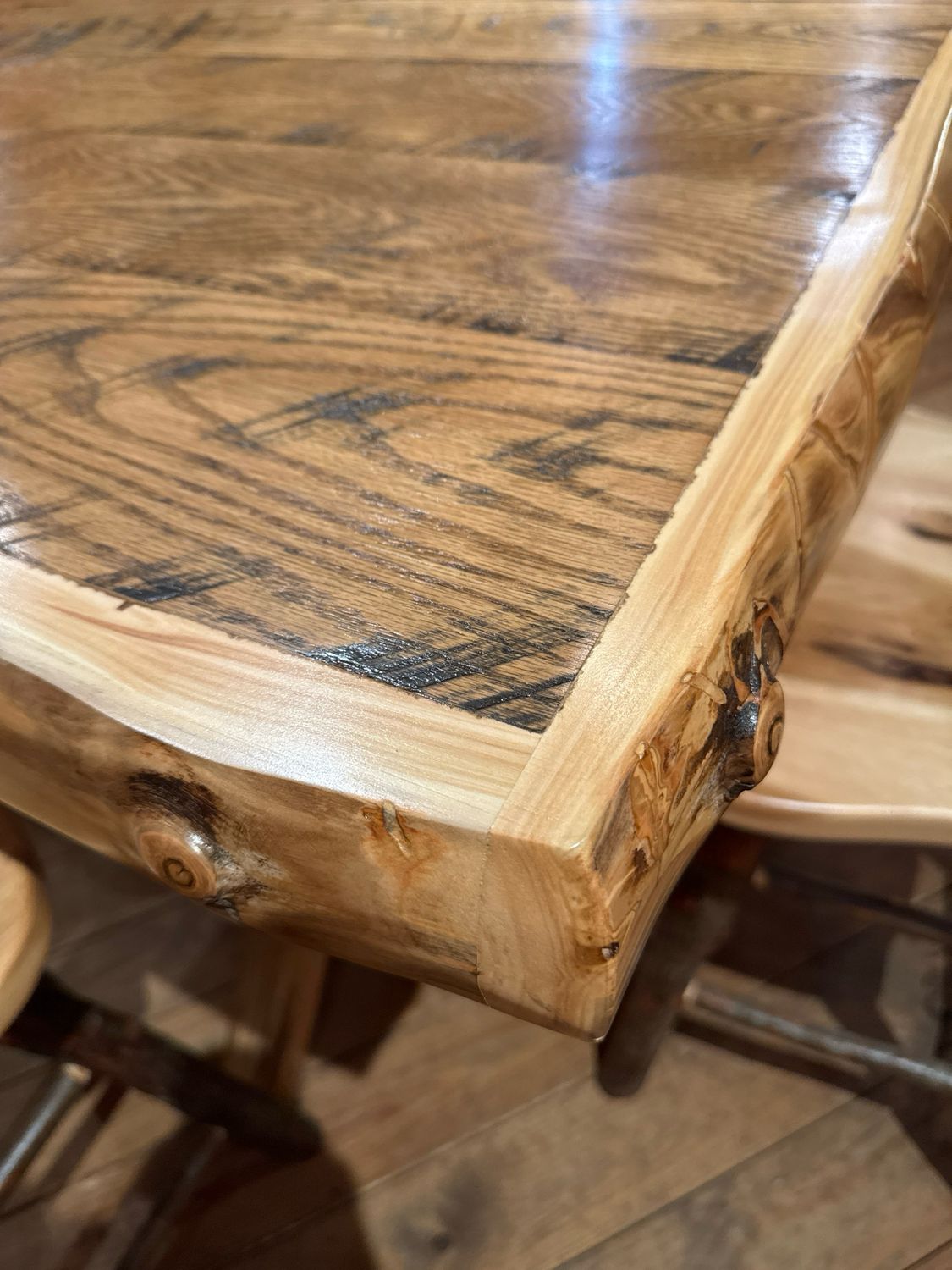 Aspen And Oak Pub Table