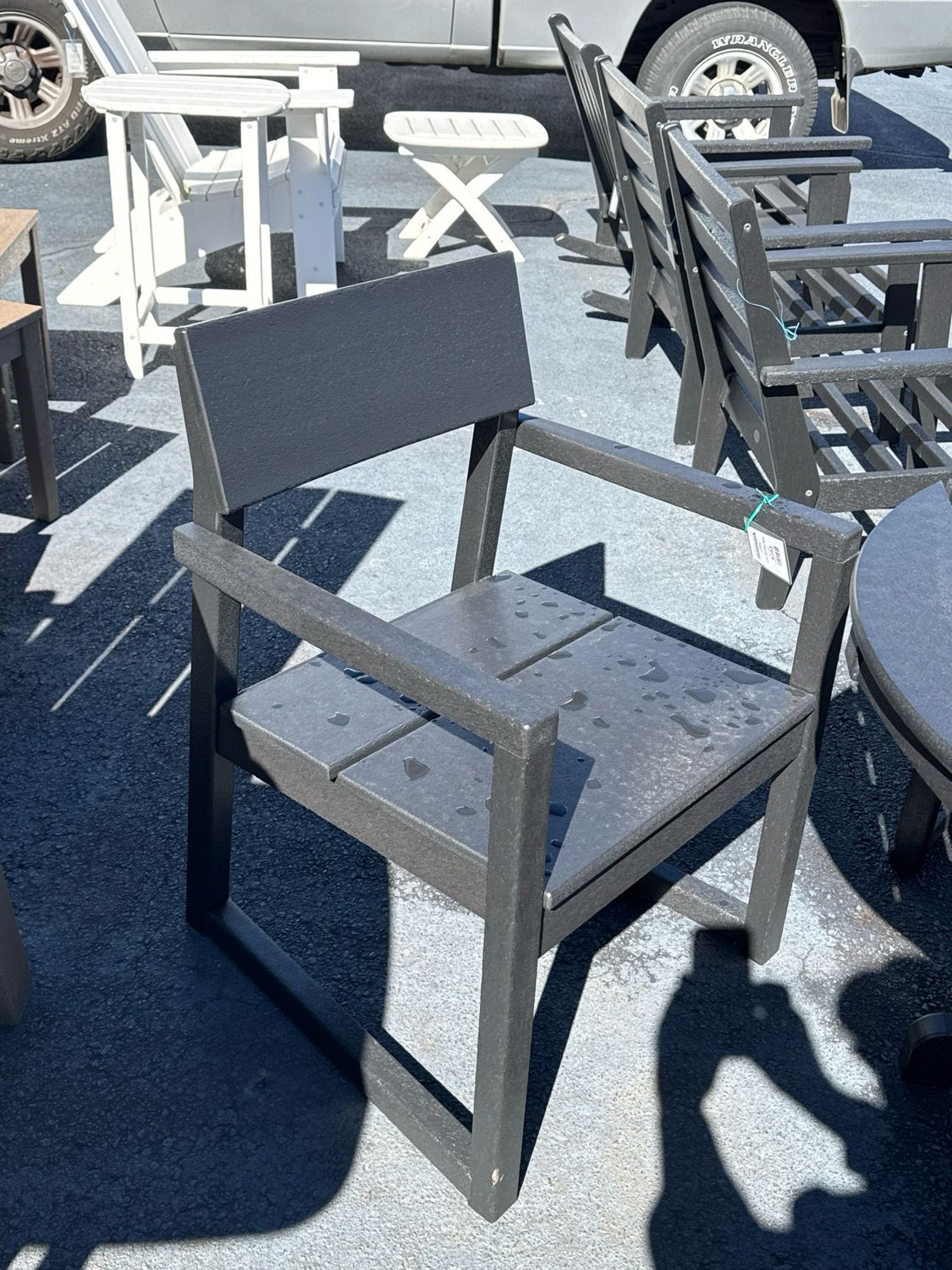 Edge Ding Arm Chair Black