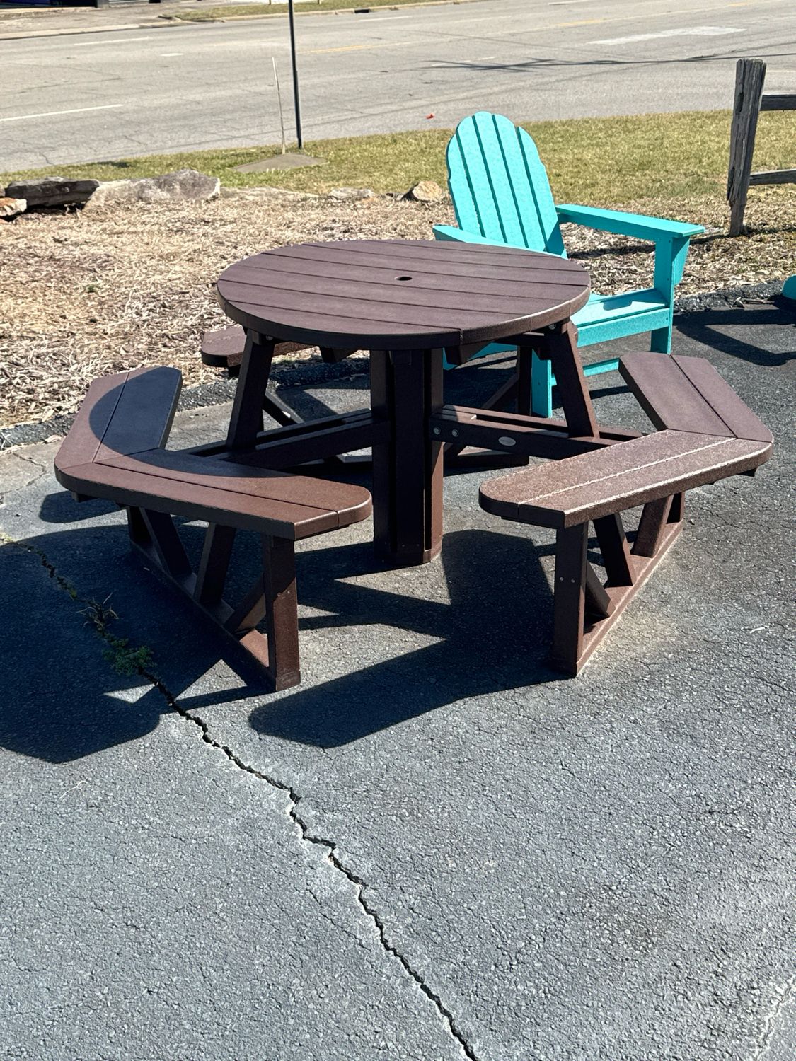 36” Round Picnic Table Mahogany
