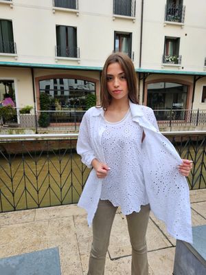 Musculosa Lusso Broderie Premium