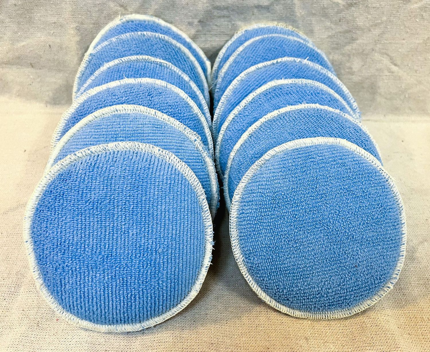 Case 12 Microfiber Applicators