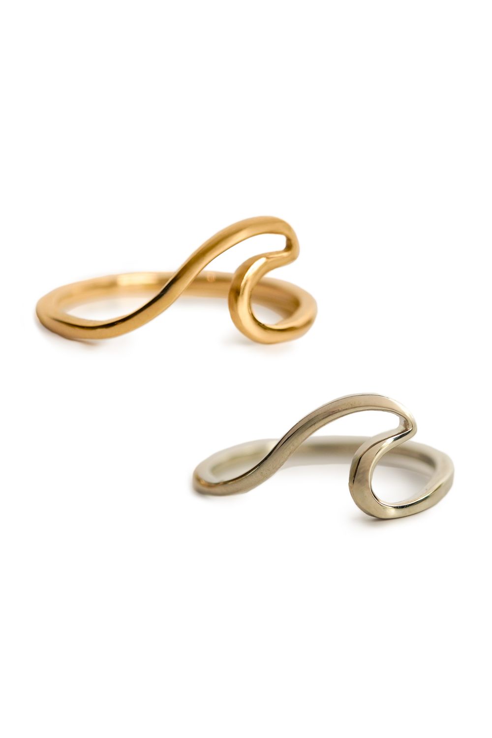 Wide Wave Ring