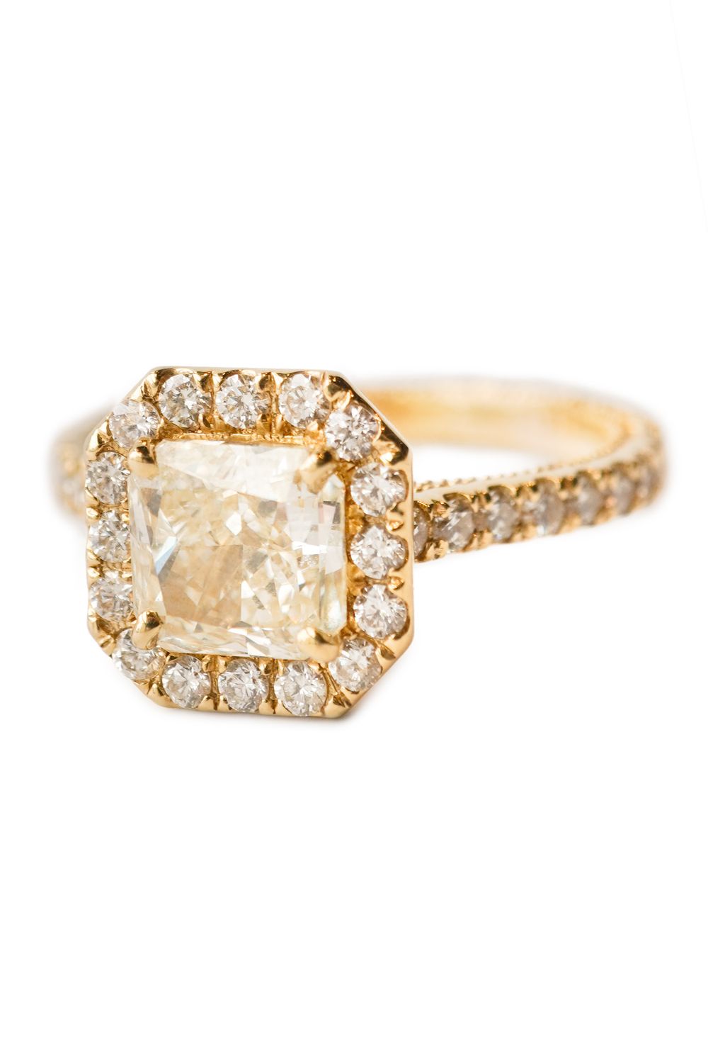 Radiant Diamond Halo Ring in 18KY