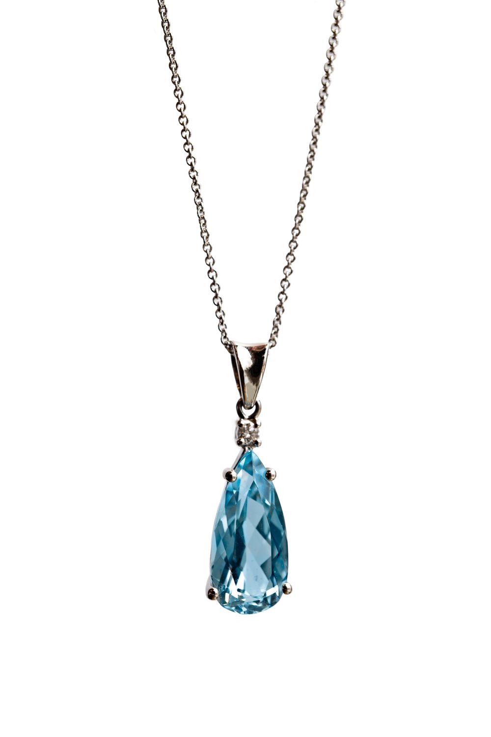 Pear Shaped Aquamarine Pendant