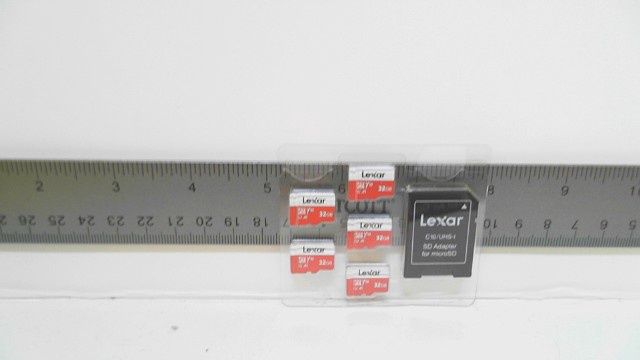 Micro SD card - 32 GB