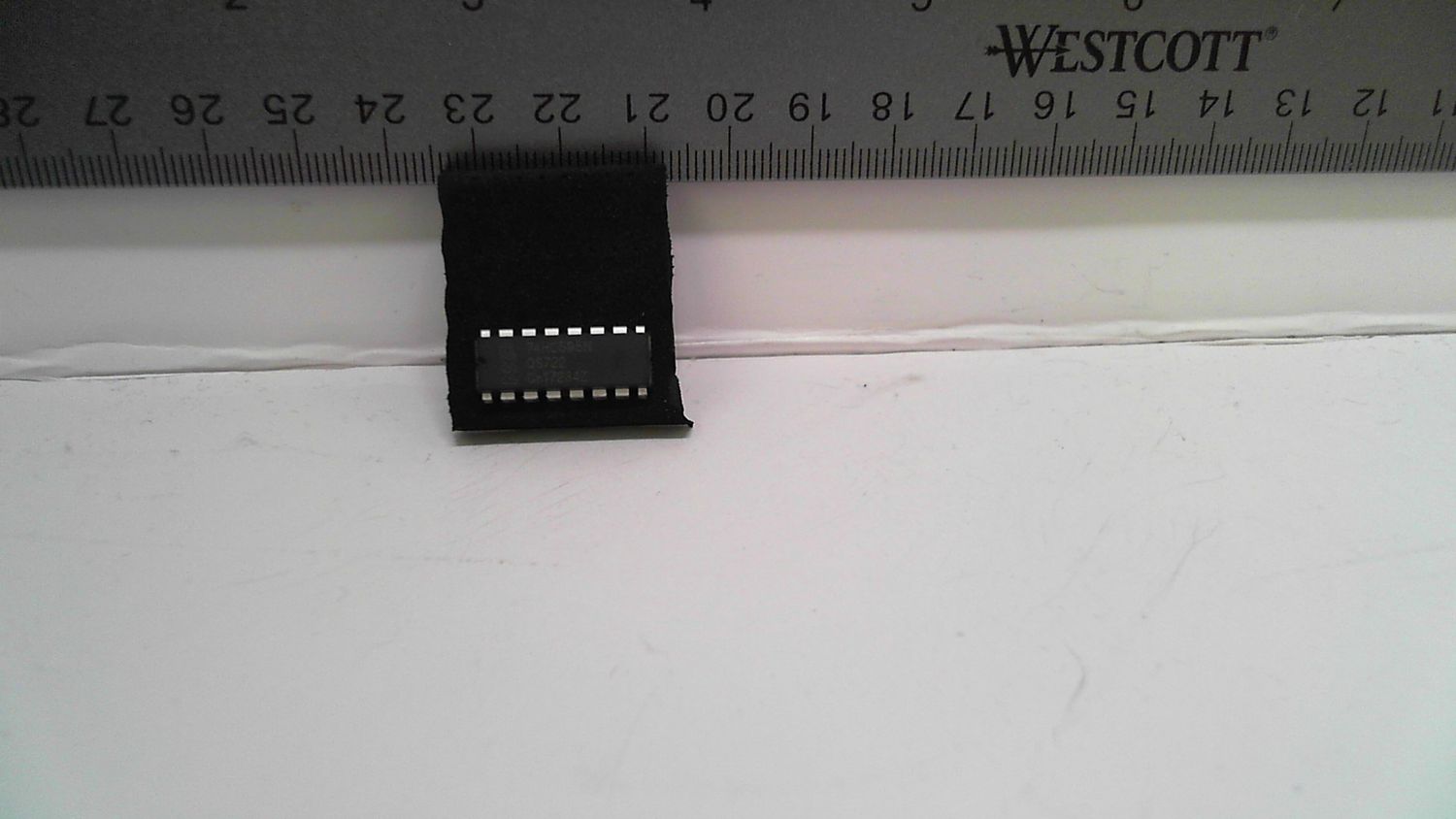 74HC595 Shift Register
