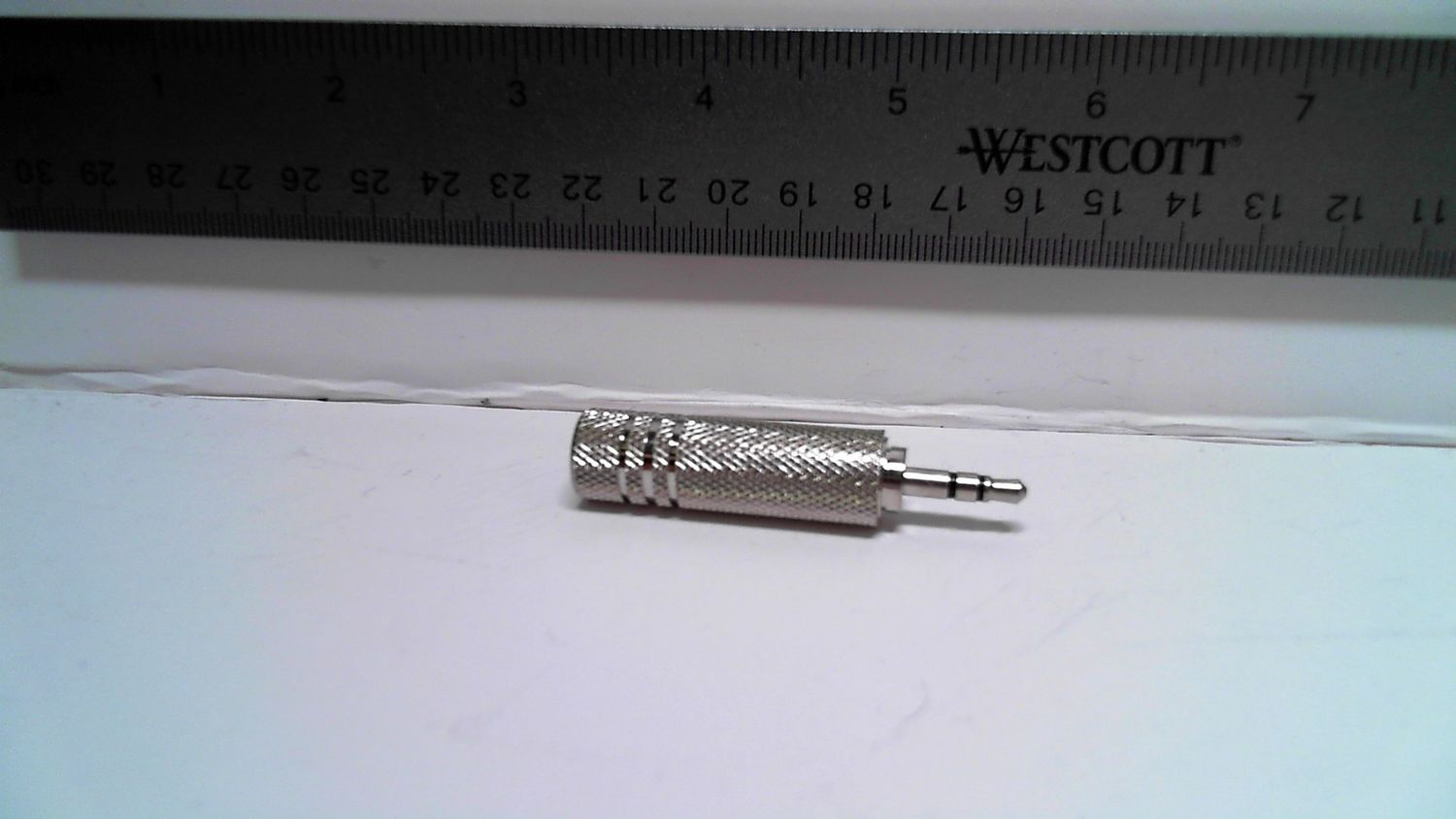 Coupler/Connector - 3.5mm Audio Jack Male to 1/4&quot; Audio Jack Female