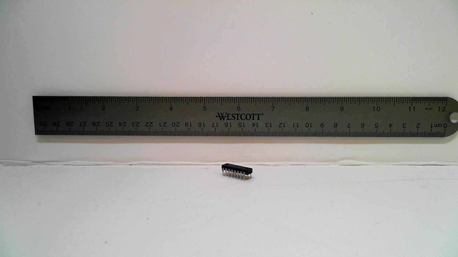 IC - 74LS157- 2 to 1 MUX