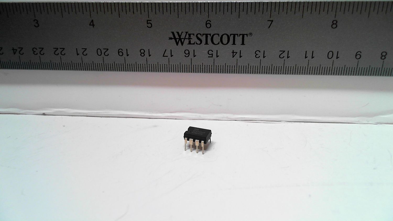 MCP6541 Push-Pull Output Microamp
