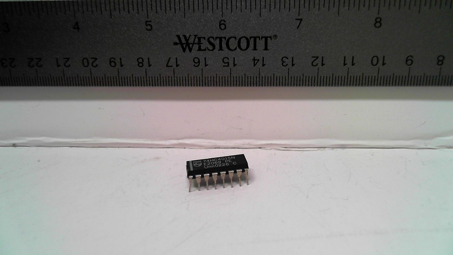 IC - CD4015 - Dual static shift register